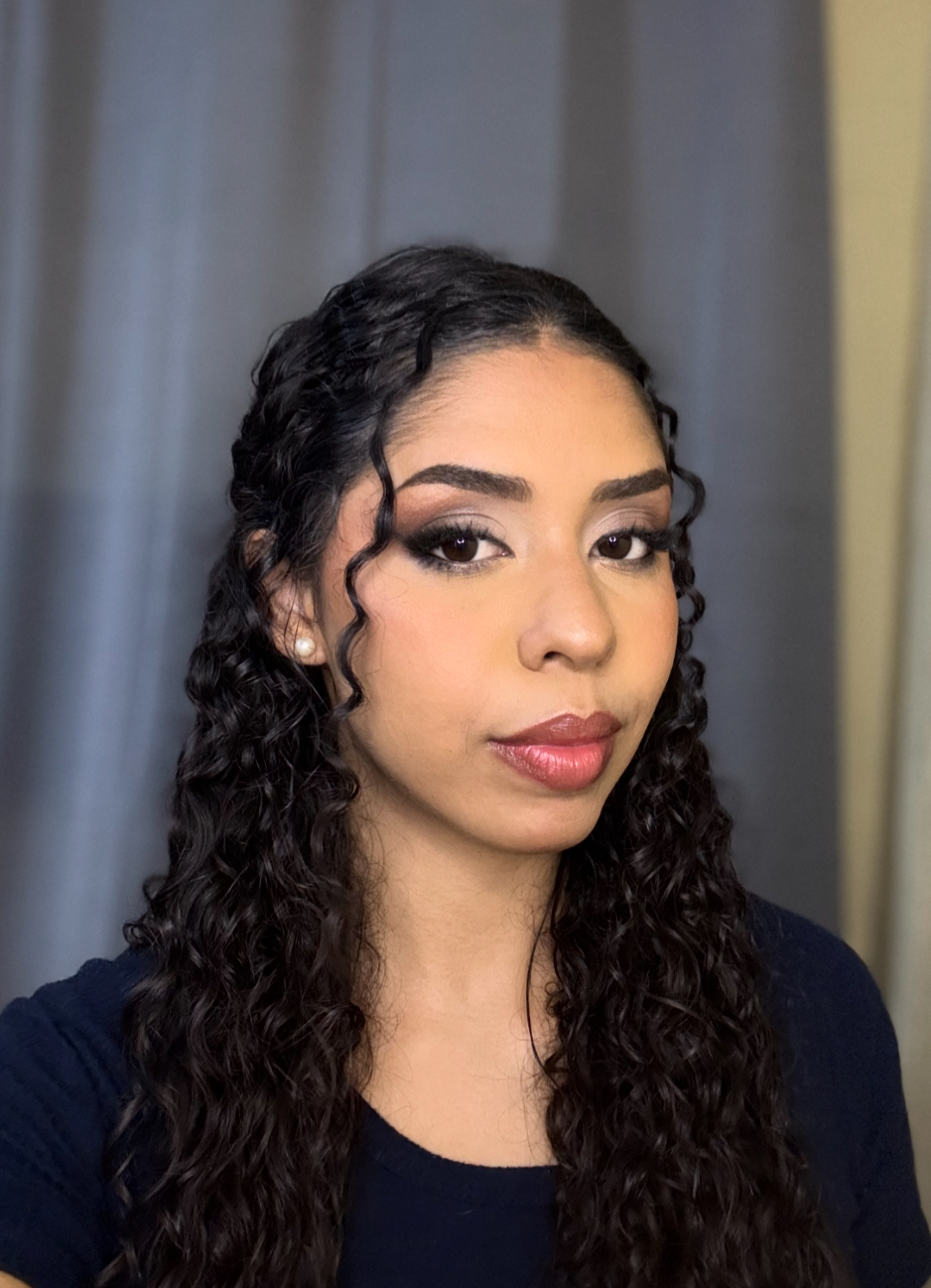 Noiva com maquiagem e penteado BT Beauty
